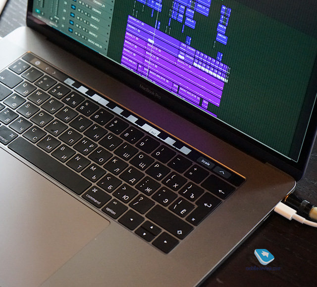  , MacBook Pro, Touch Bar  Logic Pro X