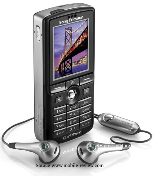 Мобильные (сотовые) телефоны Nokia 6230i и Sony Ericsson