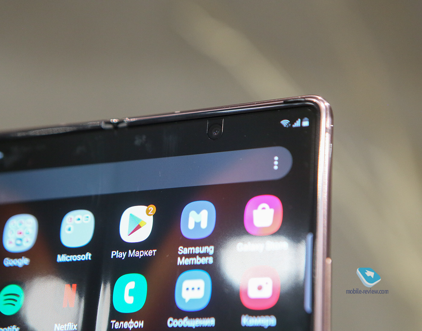 How Galaxy Z Fold2 differs from last year's Fold - model comparison