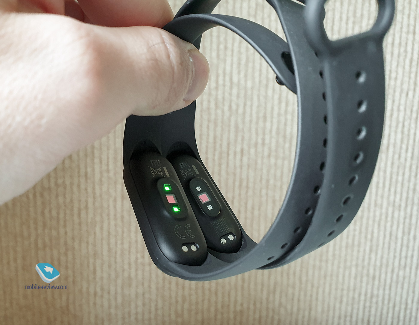 What to choose Xiaomi Mi Smart Band 5 or Smart Band 4?