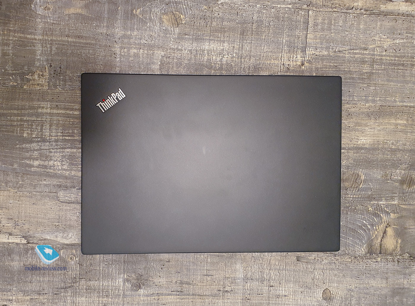  Lenovo ThinkPad T14s.    ThinkPad