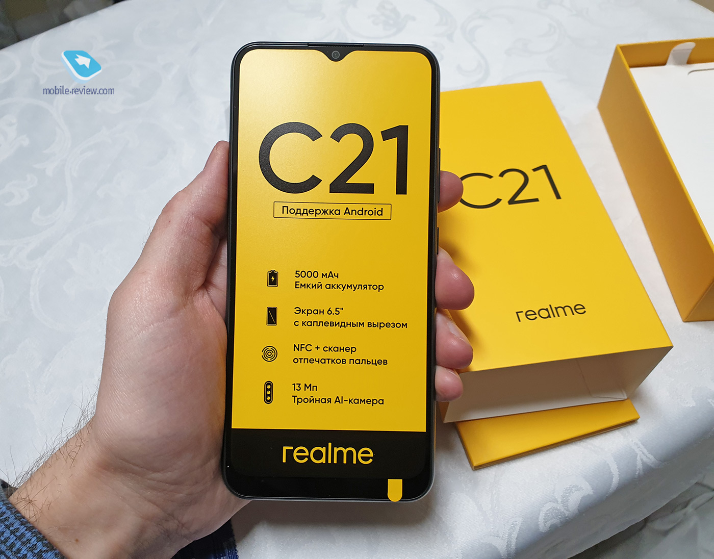 Queen's move. Realme C21 (NFC 4/64 GB) for 9 rubles changes the rules of the game