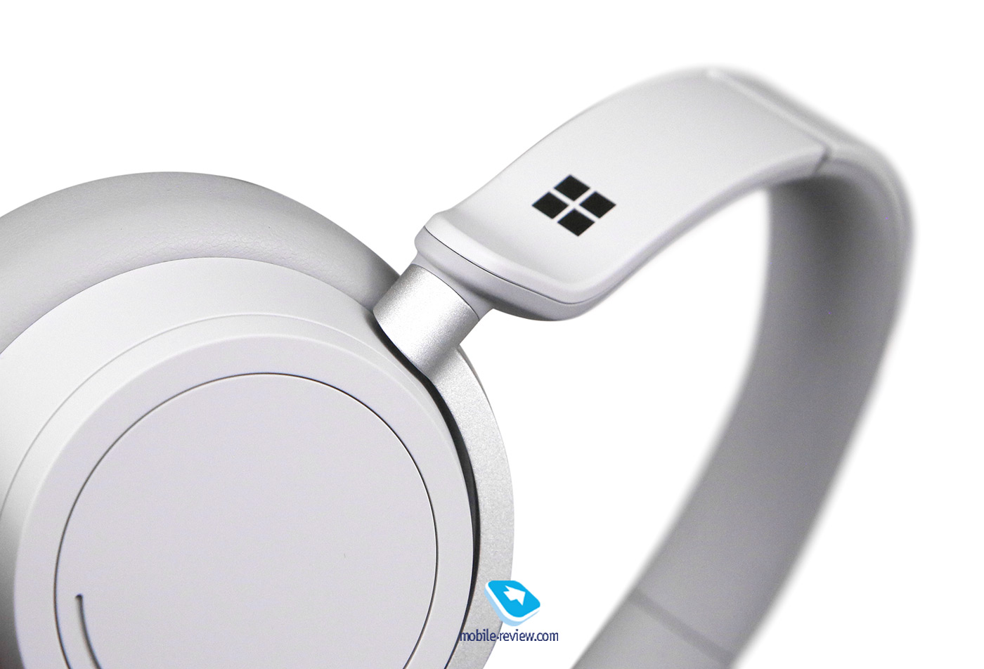 Microsoft Surface Headphones Wireless Noise Canceling Headphones Review