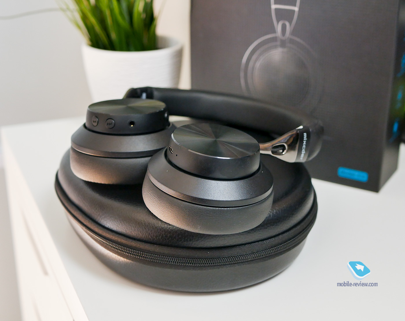 Mixcder E10 and T2 headphone review