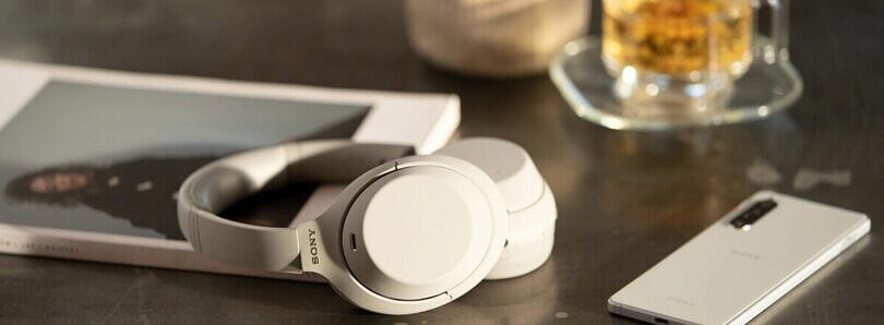 Wireless noise canceling headphones review - Sony WH-1000XM4