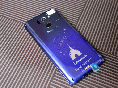 Fujitsu Docomo F-07E Disney Mobile