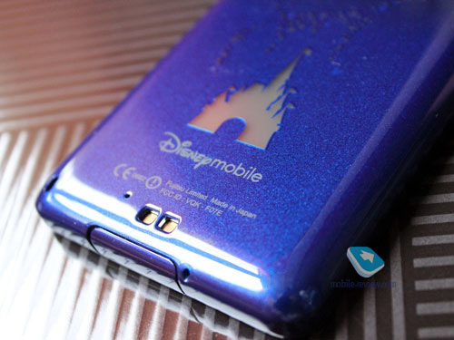 Fujitsu Docomo F-07E Disney Mobile