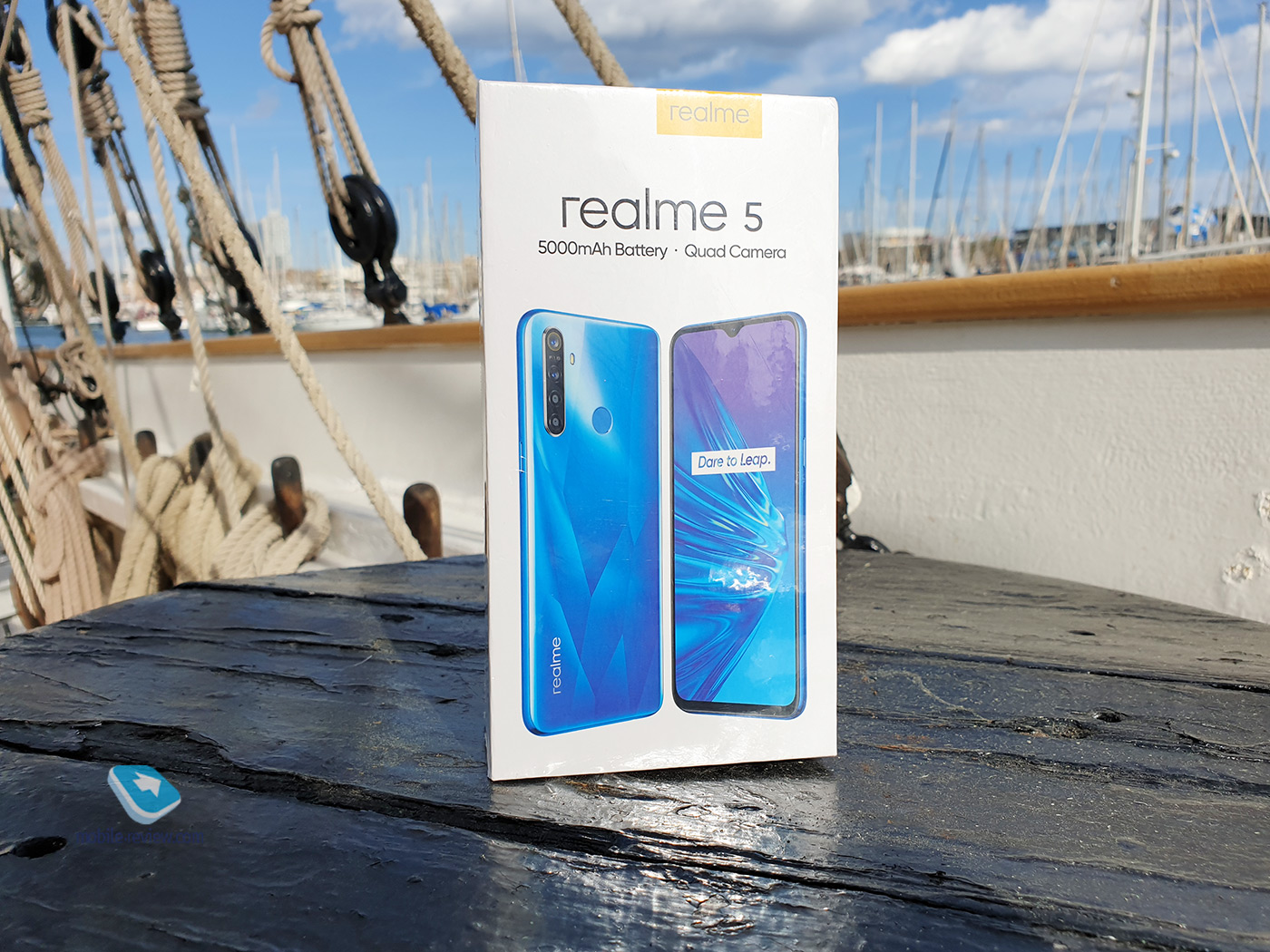 The difference is 2 rubles: realme 000 or realme 5 Pro