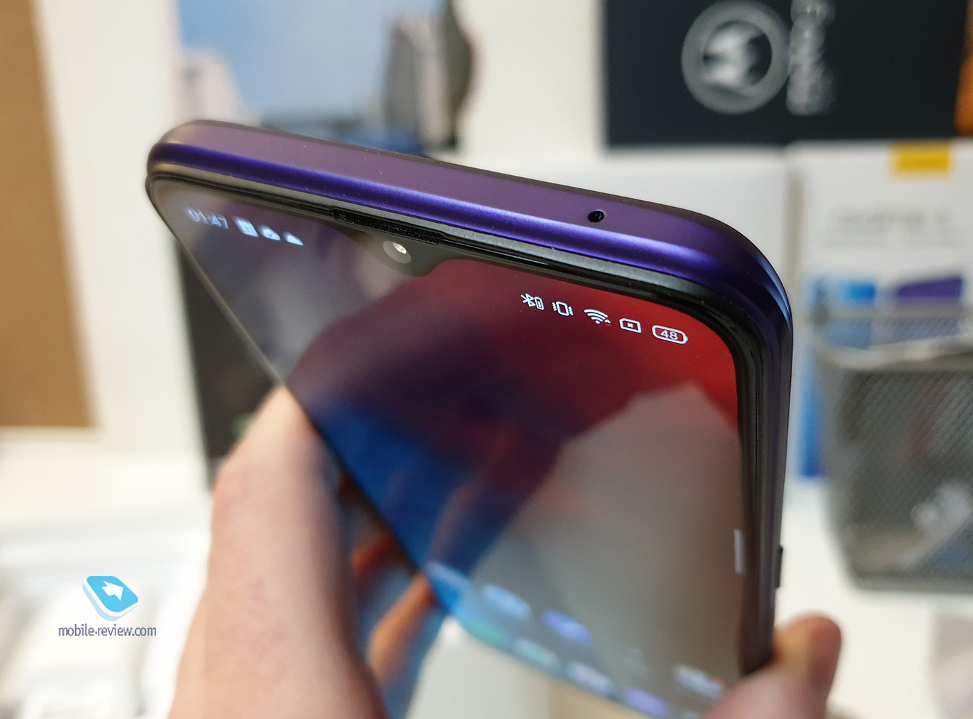 Realme 5 Pro review: a smartphone for 12 rubles breathes into the back of the head of photo flags