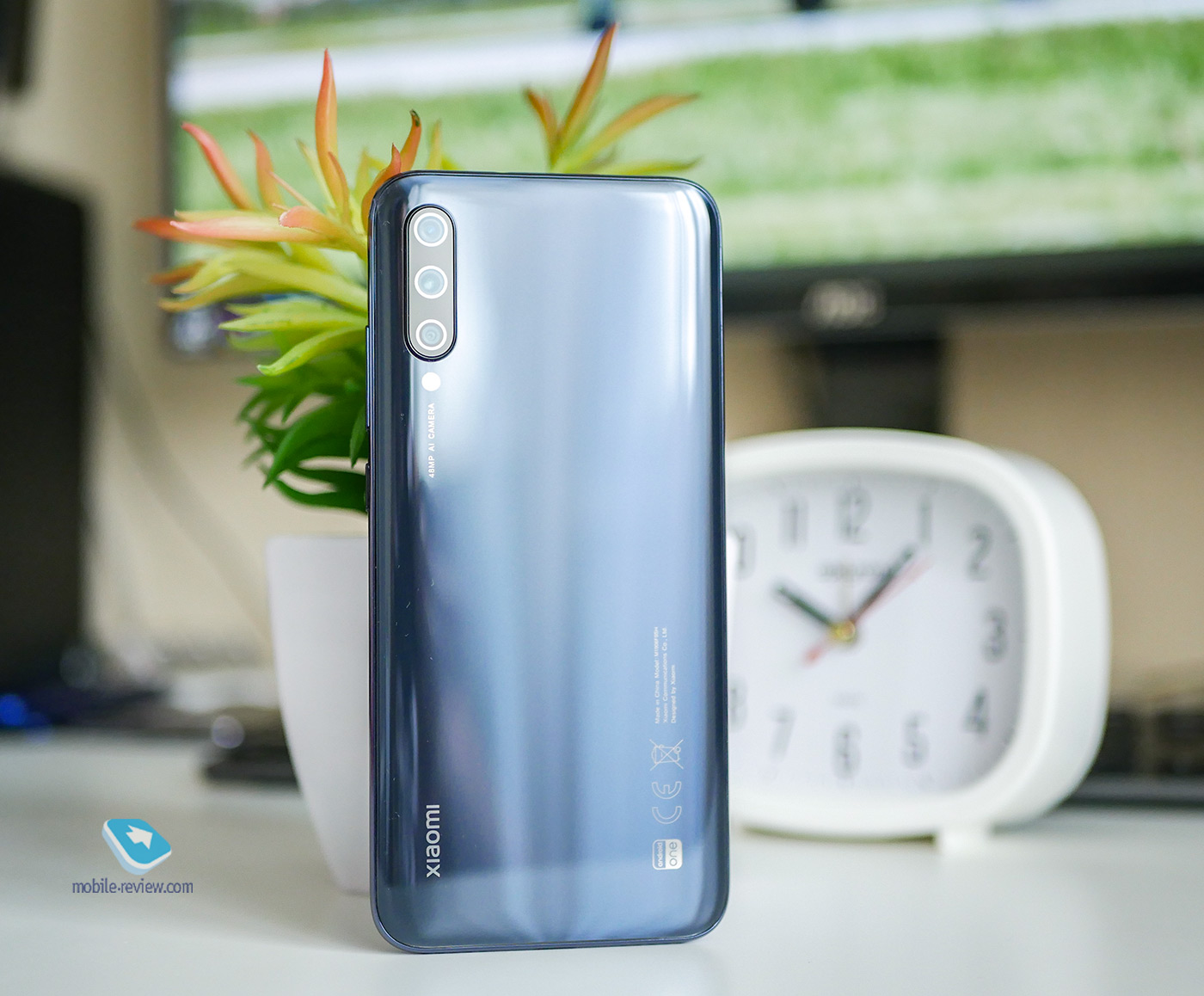    Android One  Xiaomi Mi A3