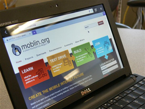 Нетбук Dell Inspiron Mini 10v с Ubuntu Moblin Remix Developer Edition Нетбук Dell Inspiron Mini 10v с Ubuntu Moblin Remix Developer Edition