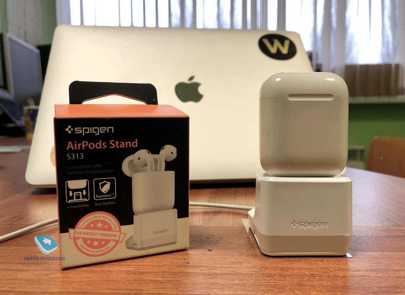 10   AirPods