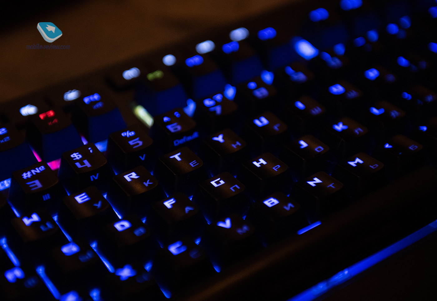   Asus ROG Strix Flare