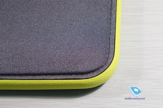 Incase ICON Sleeve with TENSAERLITE