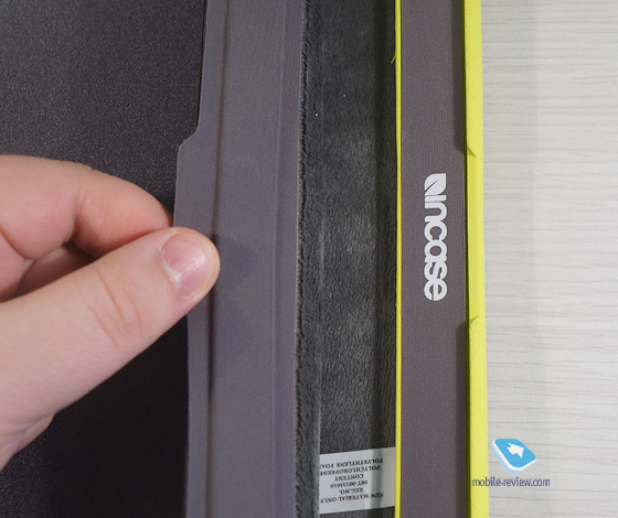 Incase ICON Sleeve with TENSAERLITE