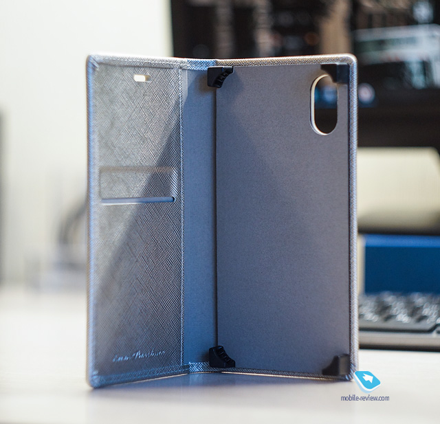 ����� Gramas ��� Samsung � Apple