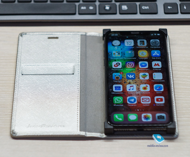 ����� Gramas ��� Samsung � Apple