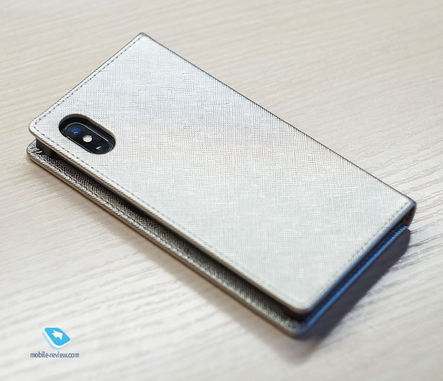 ����� Gramas ��� Samsung � Apple