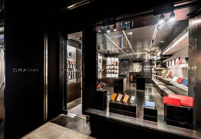 ����� Gramas ��� Samsung � Apple