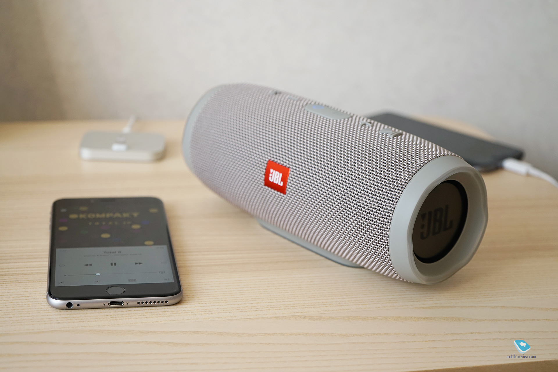 Jbl charge hot sale 3 android