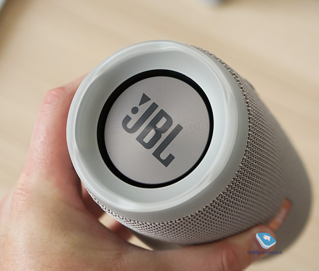 JBL Charge 3