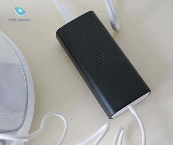 JBL Voyager