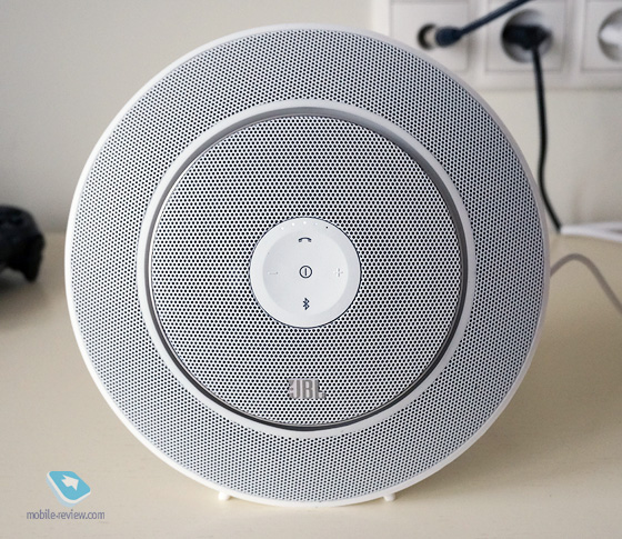 JBL Voyager