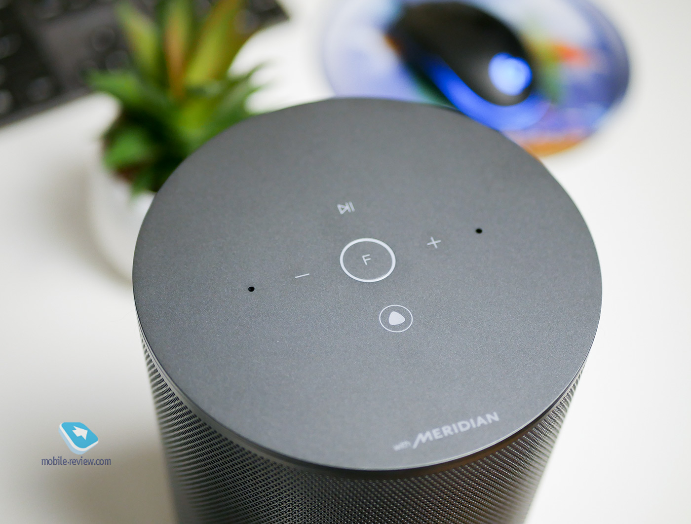 : JBL Under Armour, LG Xboom WK7Y  Neovima Neobackpack 2