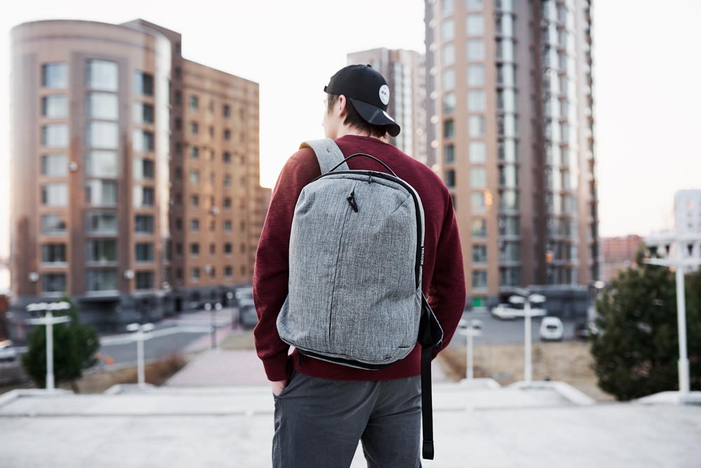 : JBL Under Armour, LG Xboom WK7Y  Neovima Neobackpack 2