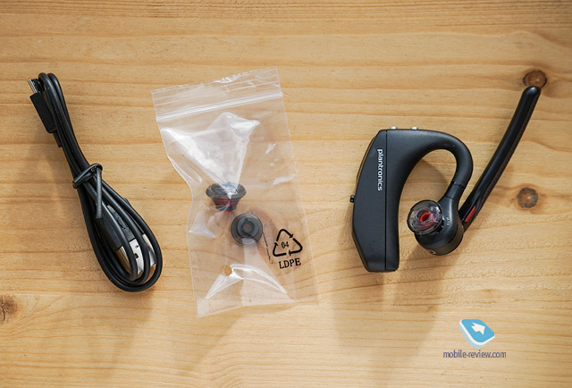 Plantronics Voyager 5200