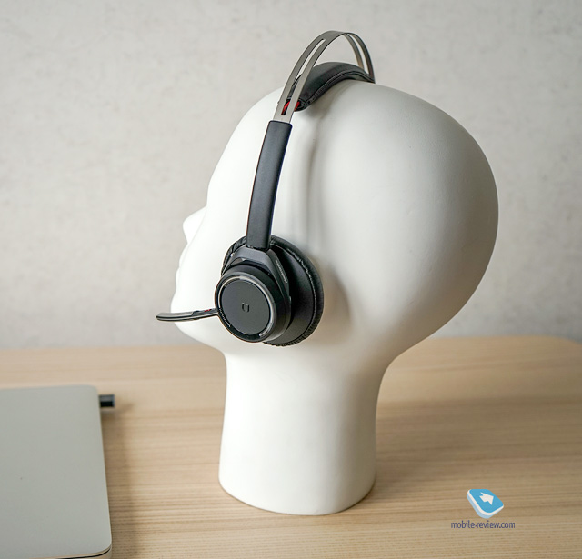 Plantronics Voyager Focus UC