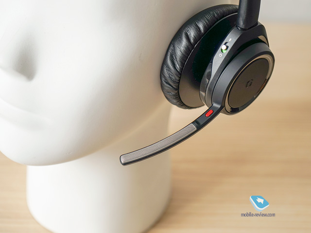 Plantronics Voyager Focus UC