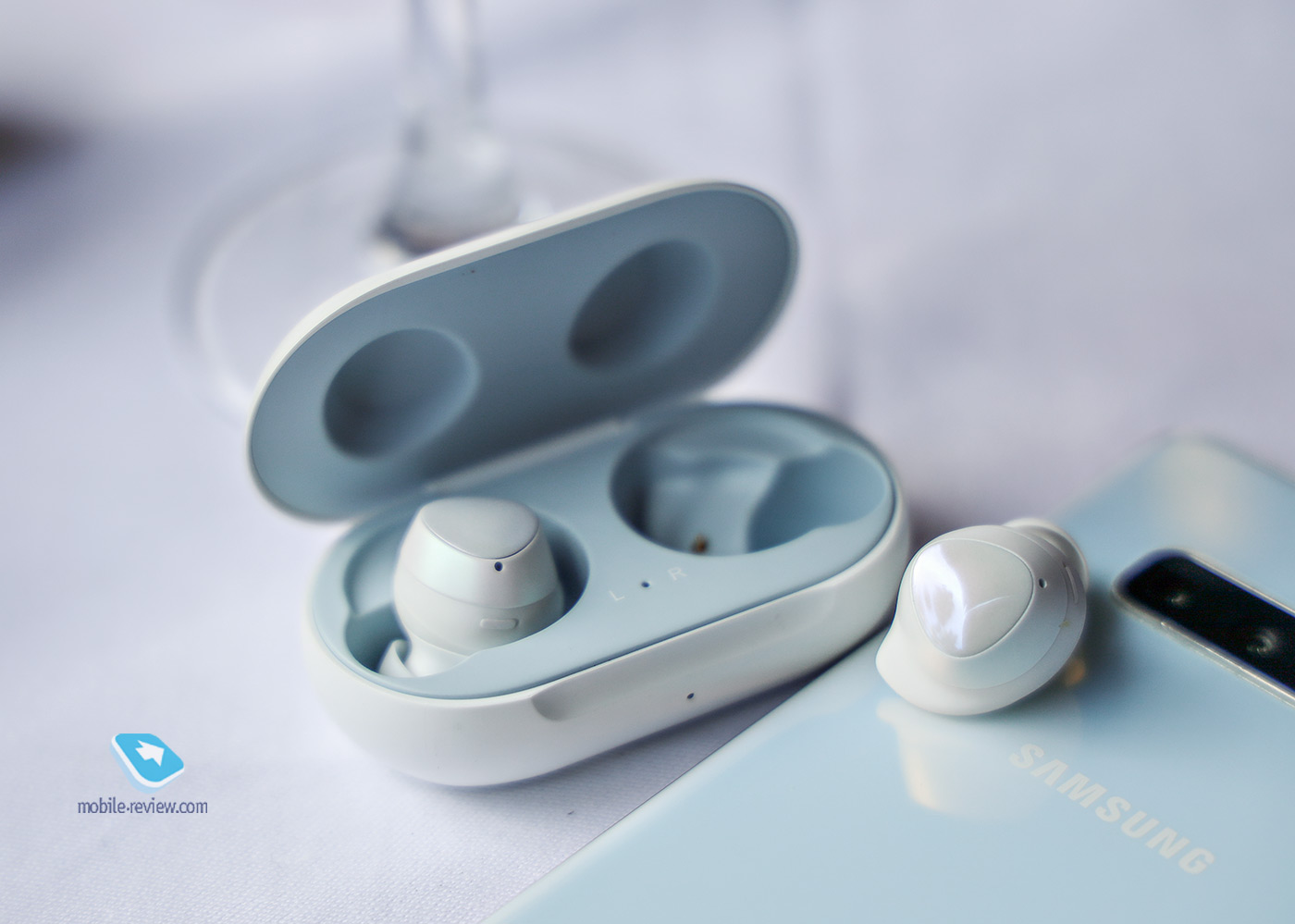 Samsung Galaxy Buds (SM-R170)