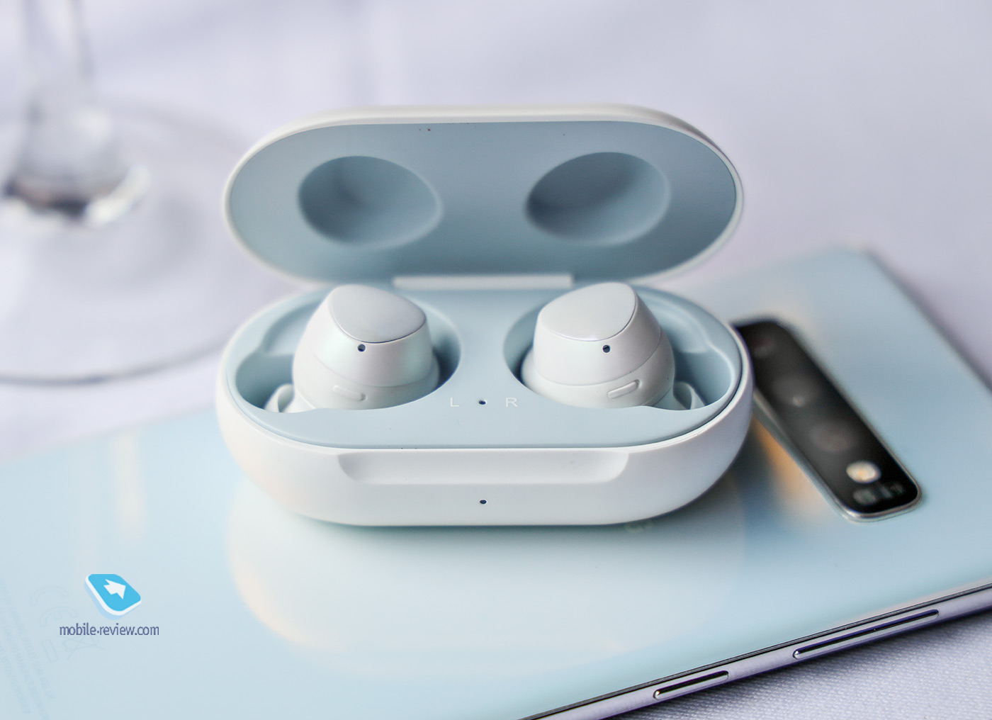 Samsung Galaxy Buds (SM-R170)