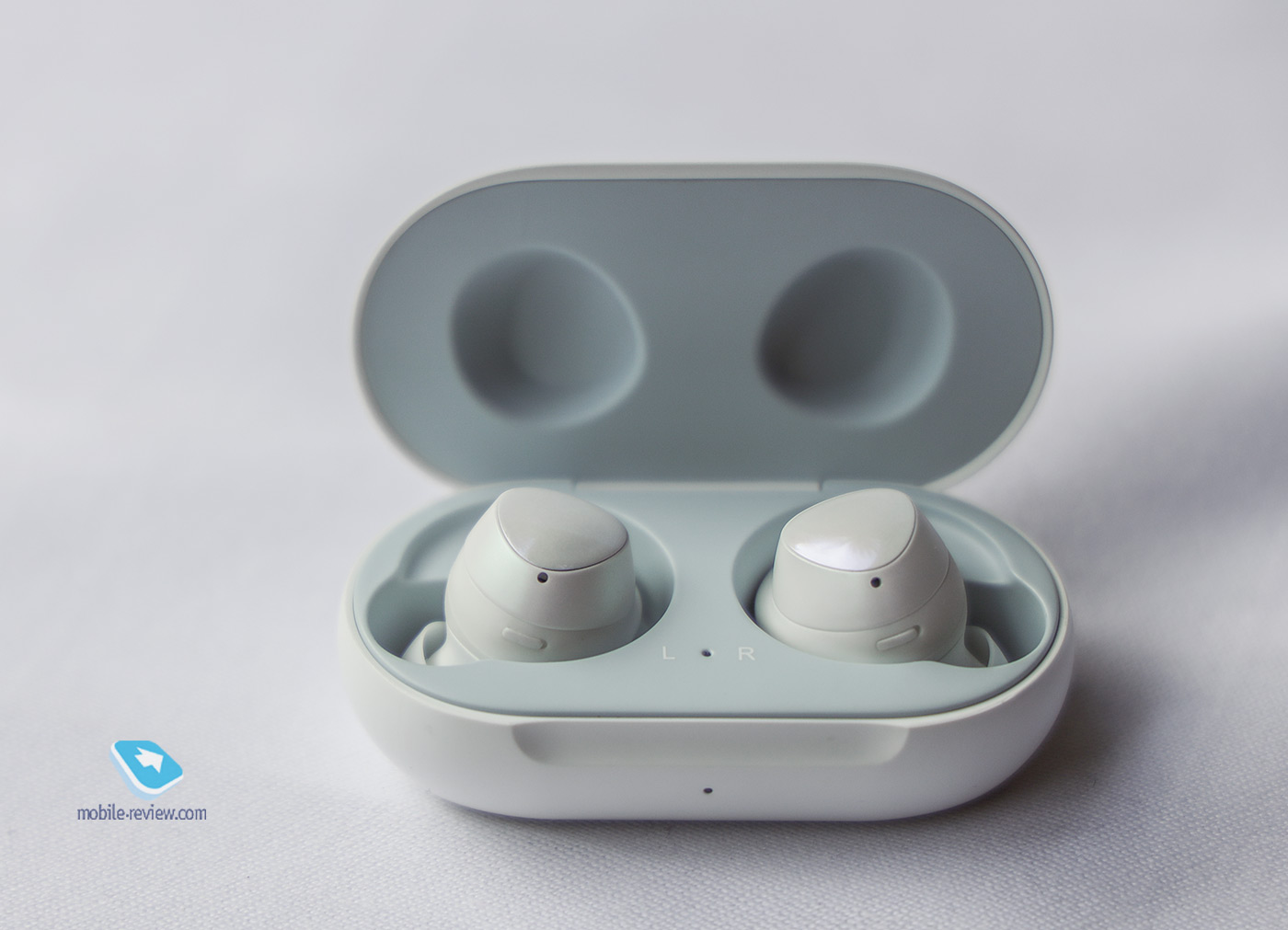 Samsung Galaxy Buds (SM-R170)