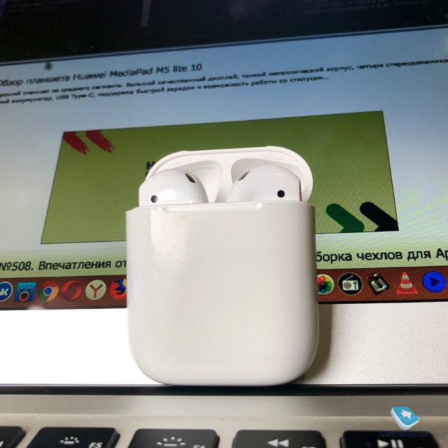    AirPods     