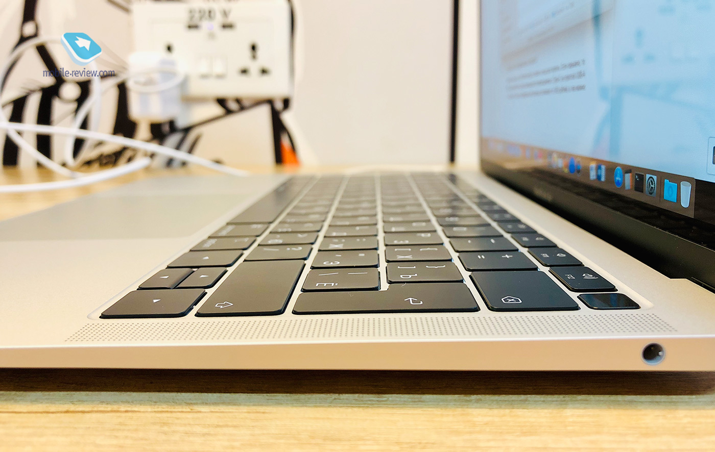   MacBook Air  Retina- (2018)