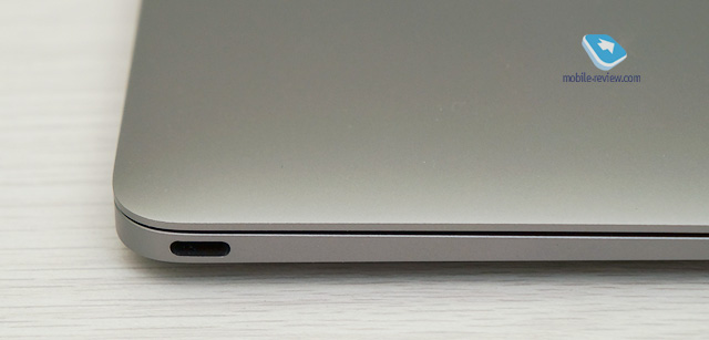 Apple MacBook