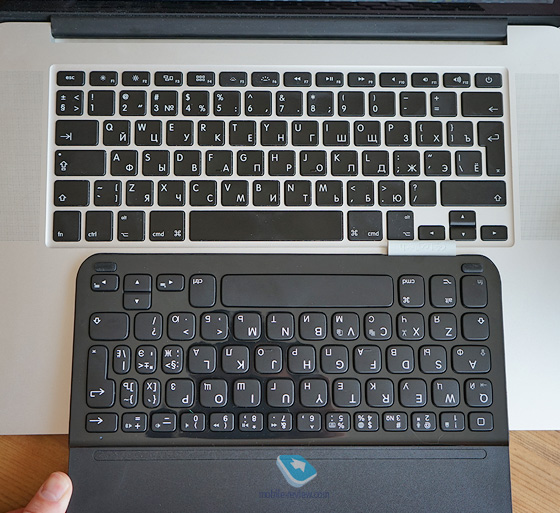 Logitech Ultrathin Keyboard Folio  iPad Air