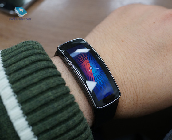 Mobile review Samsung Gear Fit SM R350