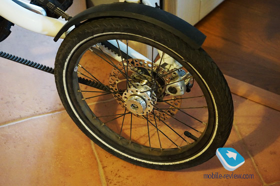  :   Strida