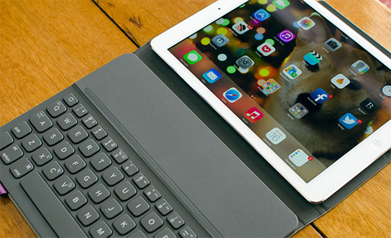 Logitech Ultrathin Keyboard Folio для iPad Air