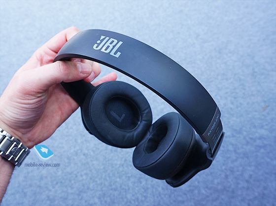 JBL Everest