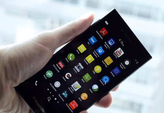 MWC 2015. Blackberry Leap