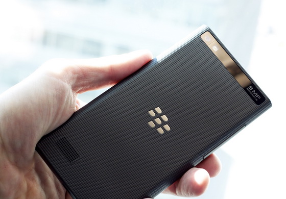 MWC 2015. Blackberry Leap