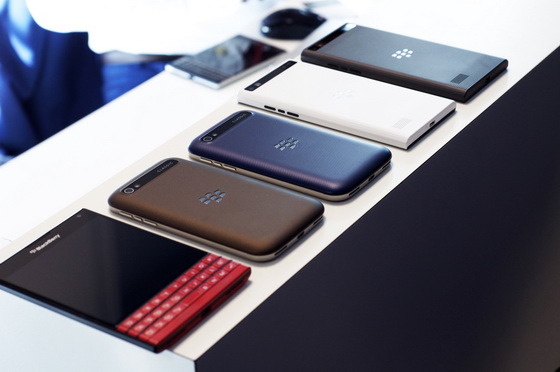 MWC 2015. Blackberry Leap