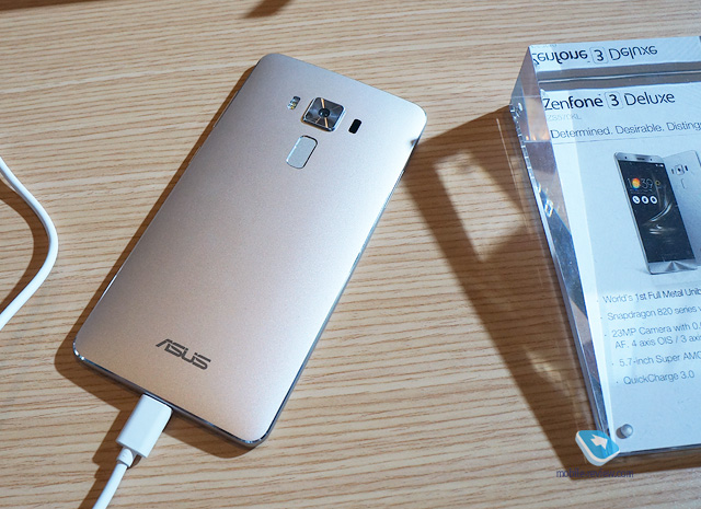 Asus ZenFone Deluxe