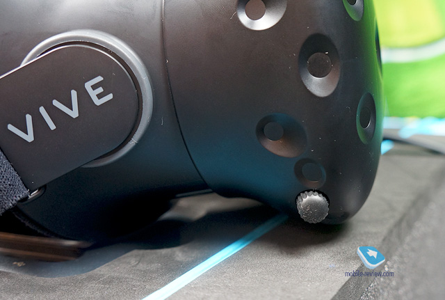 HTC VIVE