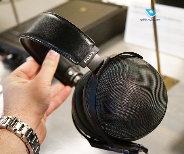 Sony MDR-Z1R