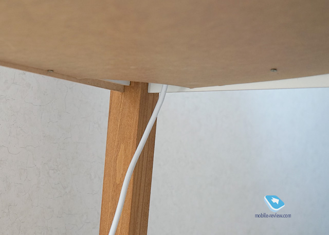  Woodframe Desk